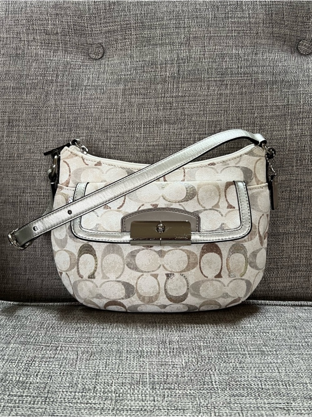 Coach Kristin Vintage Y2K Optic Art Jacquard Canvas Leather Hobo Shoulder Bag